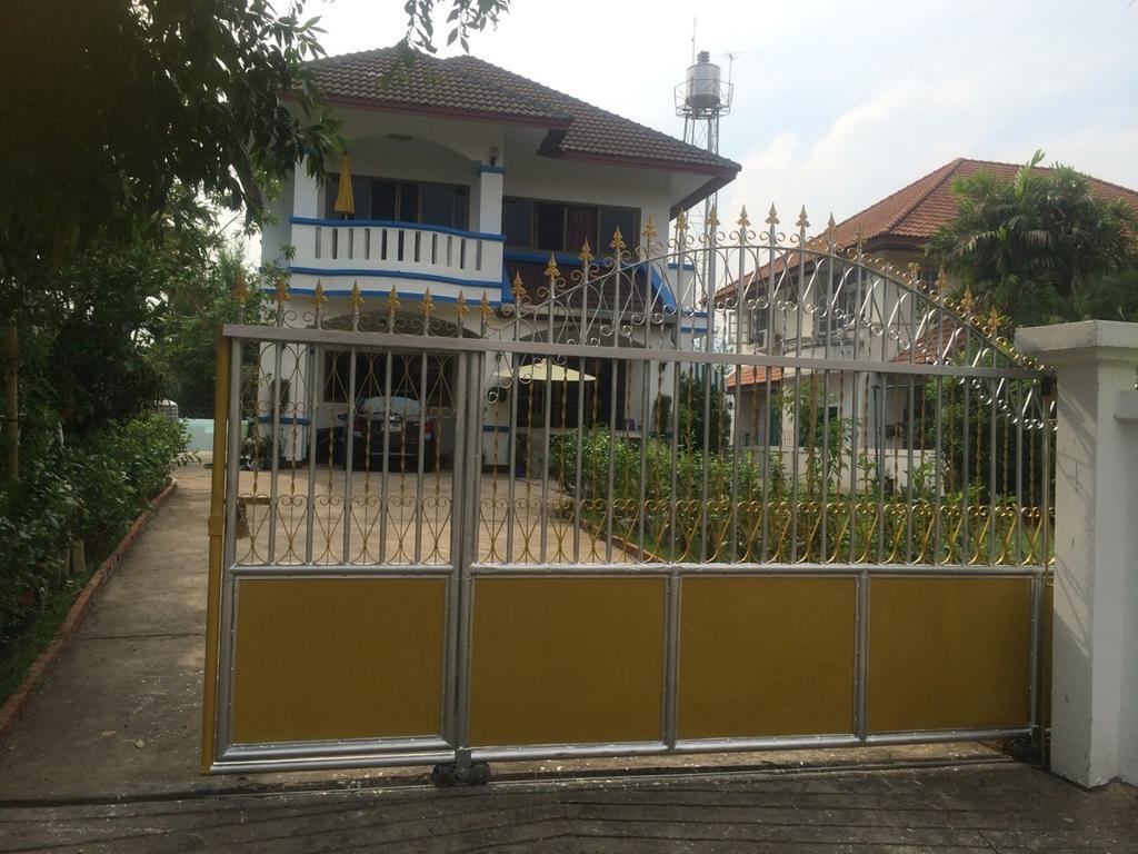 Hotel Hom Baan Chiang Mai Exterior foto